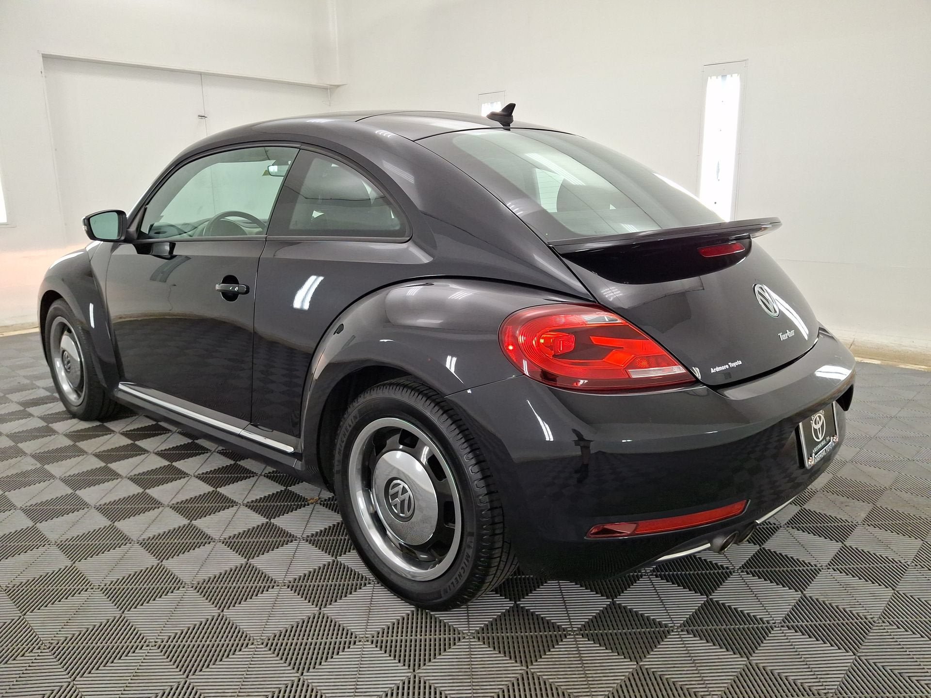 Used 2018 Volkswagen Beetle 2.0T Coast FWD image 22