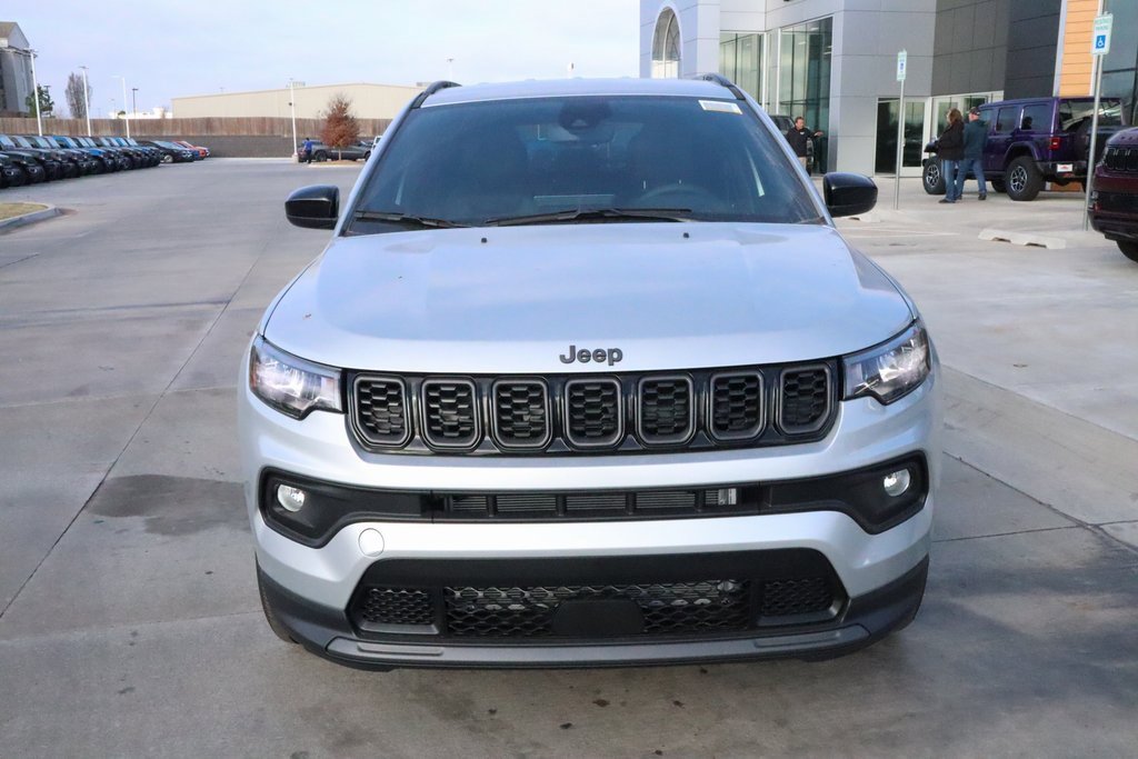 New 2026 Jeep Compass Latitude image 9