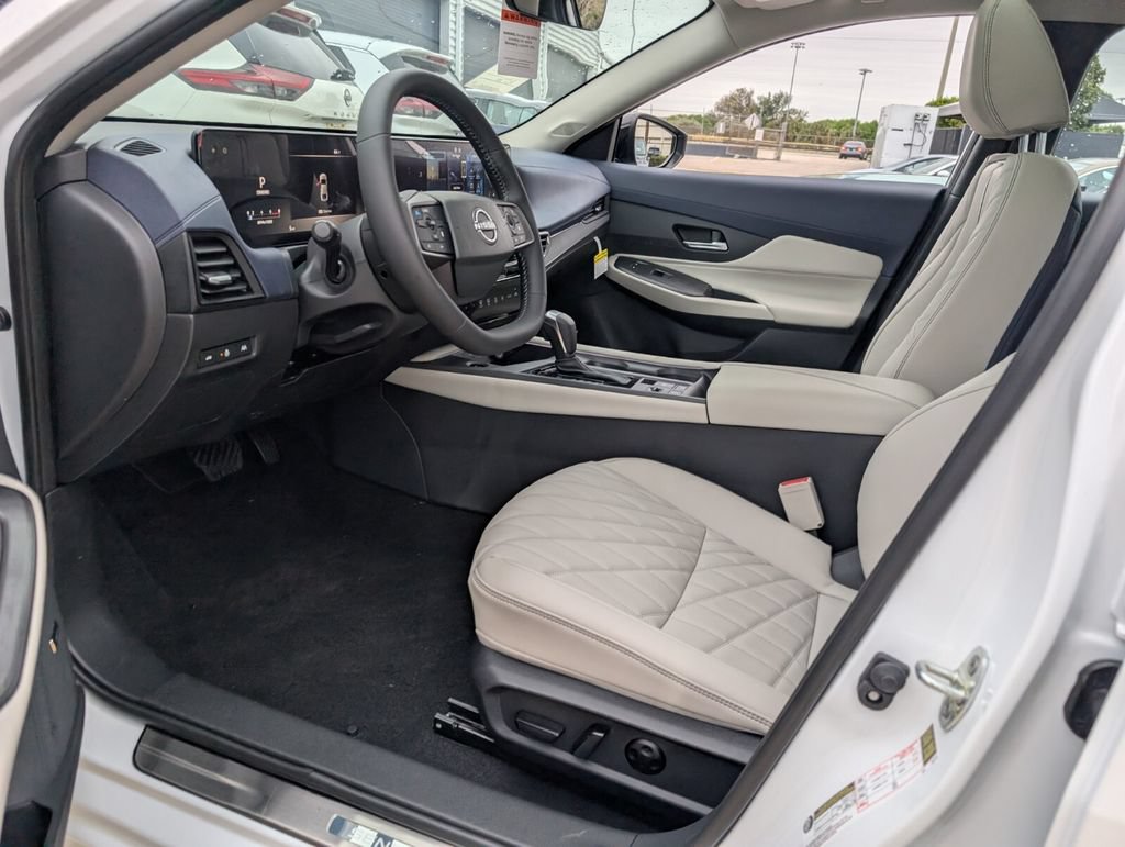 New 2026 Nissan Sentra SL w/ Floor Mat Package FWD image 11