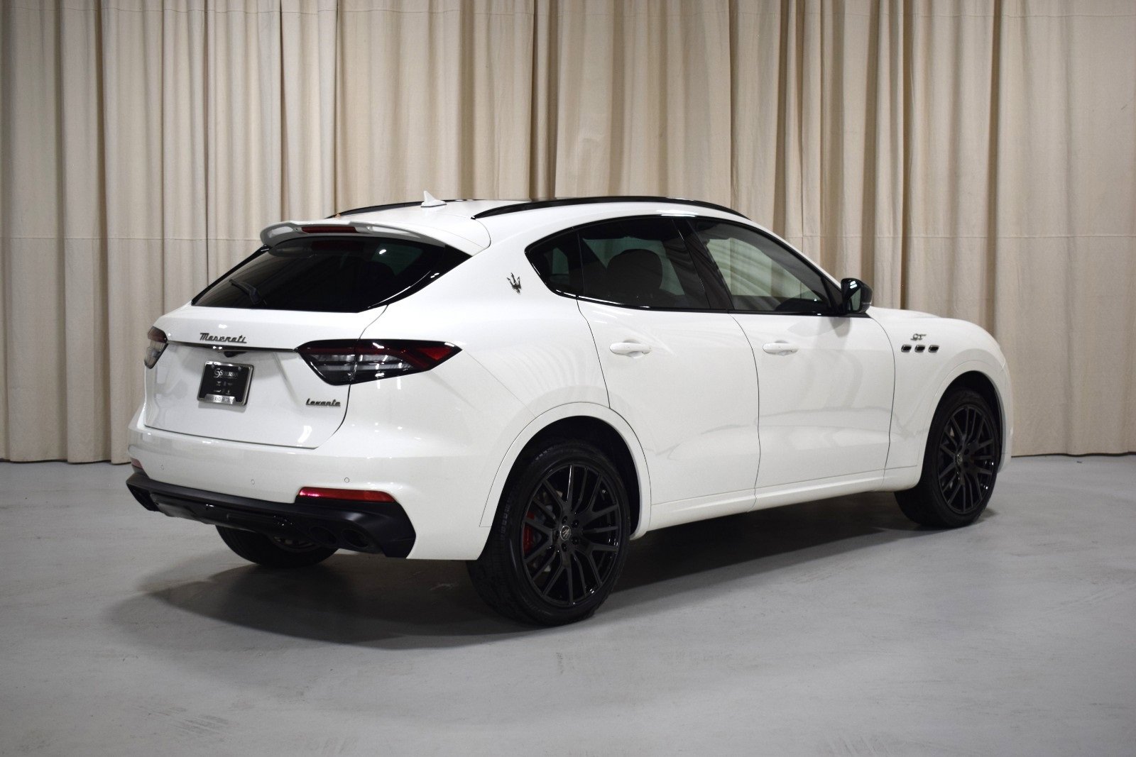 Certified 2022 Maserati Levante GT image 10