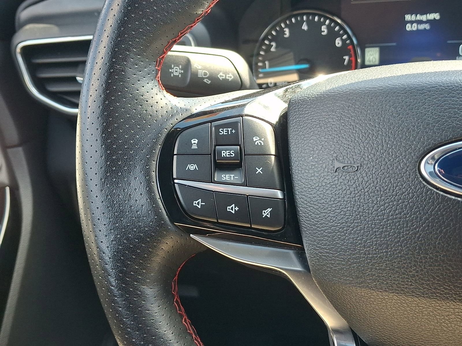 Used 2022 Ford Explorer ST-Line w/ Class IV Trailer Tow Package image 24