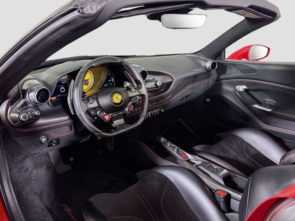 Used 2022 Ferrari F8 Tributo RWD image 3