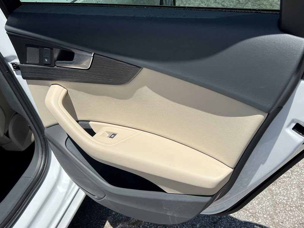 Used 2018 Audi A4 2.0T Ultra Premium FWD image 13