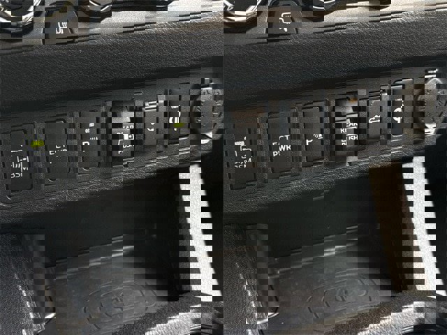 Used 2021 Toyota Tacoma TRD Off-Road image 22