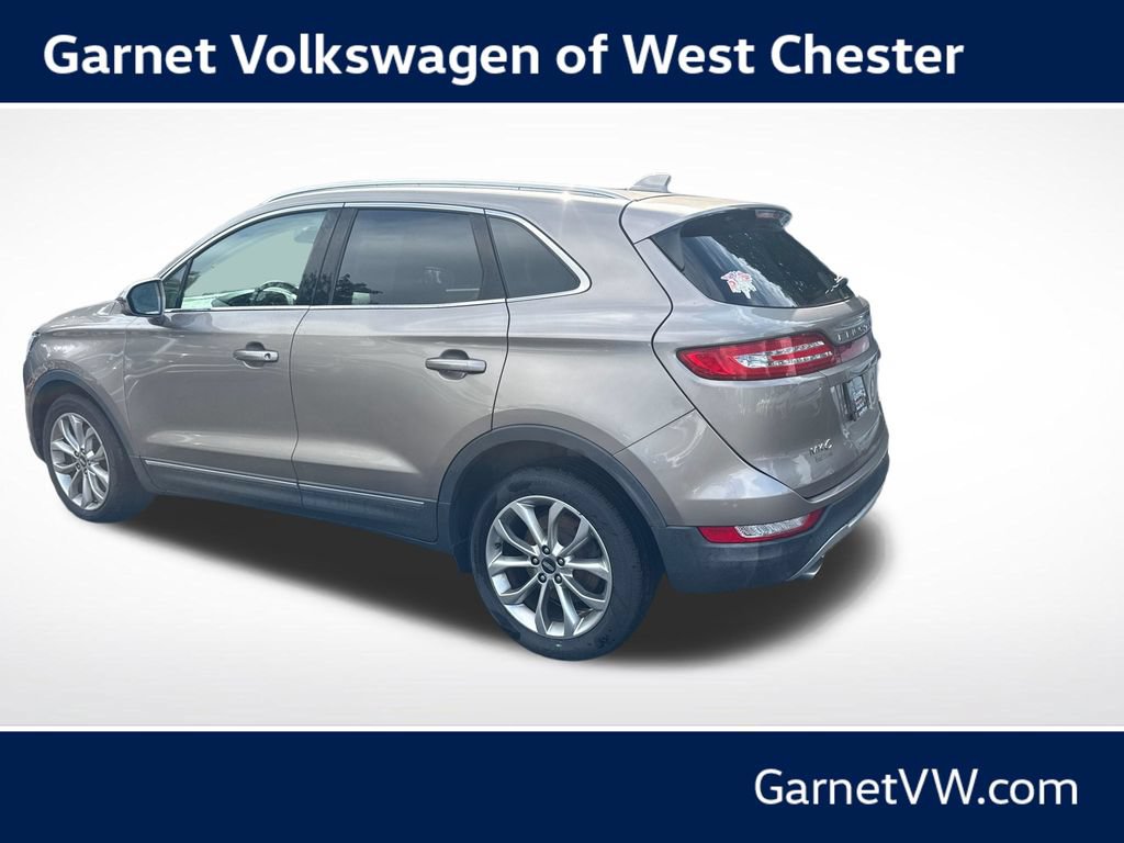 Used 2018 Lincoln MKC Select w/ Select Plus Package AWD/4WD image 3