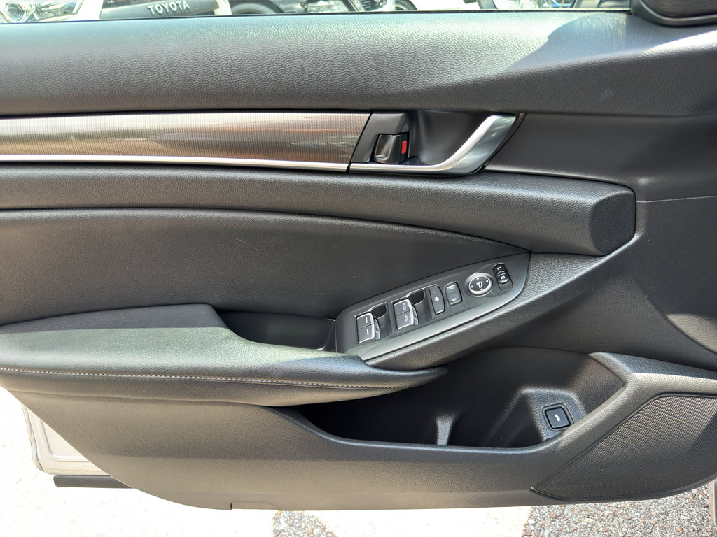 Used 2021 Honda Accord Sport image 30