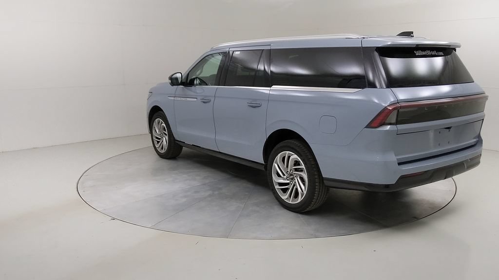 Used 2026 Lincoln Navigator L Reserve AWD/4WD image 18