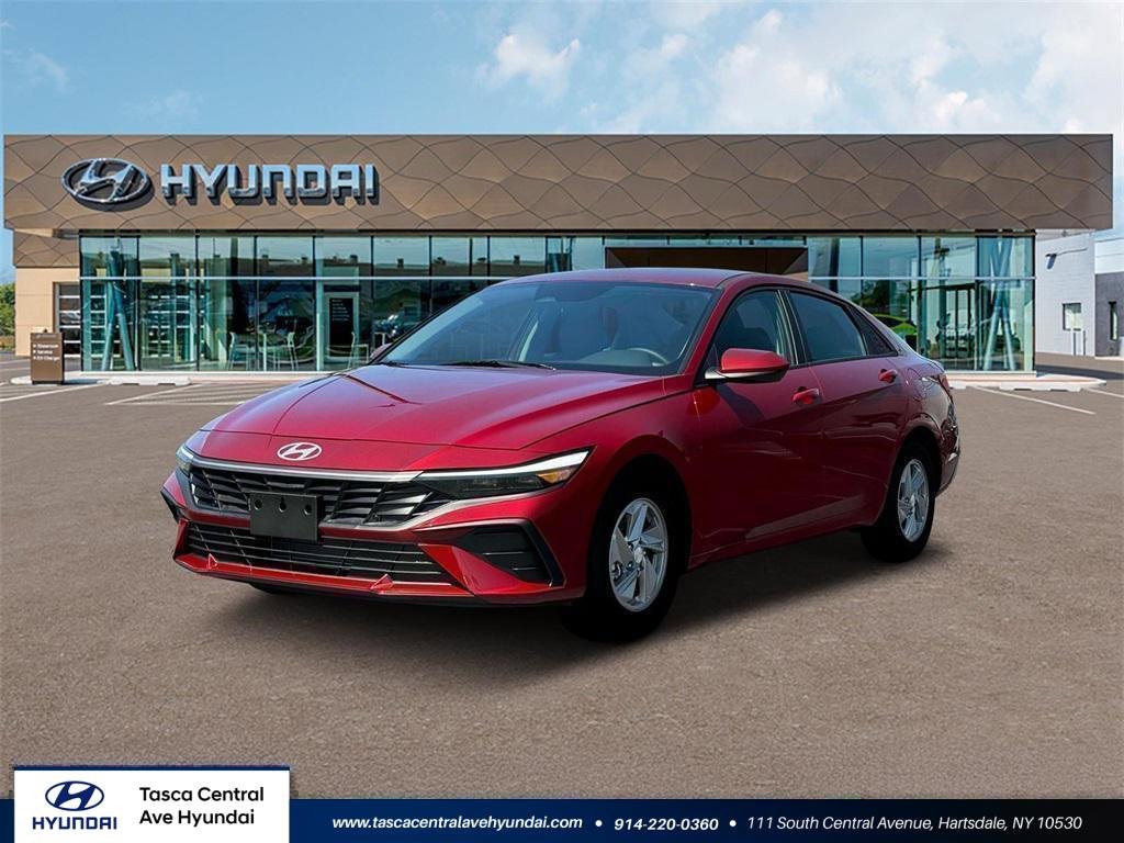 New 2025 Hyundai Elantra SE image 1