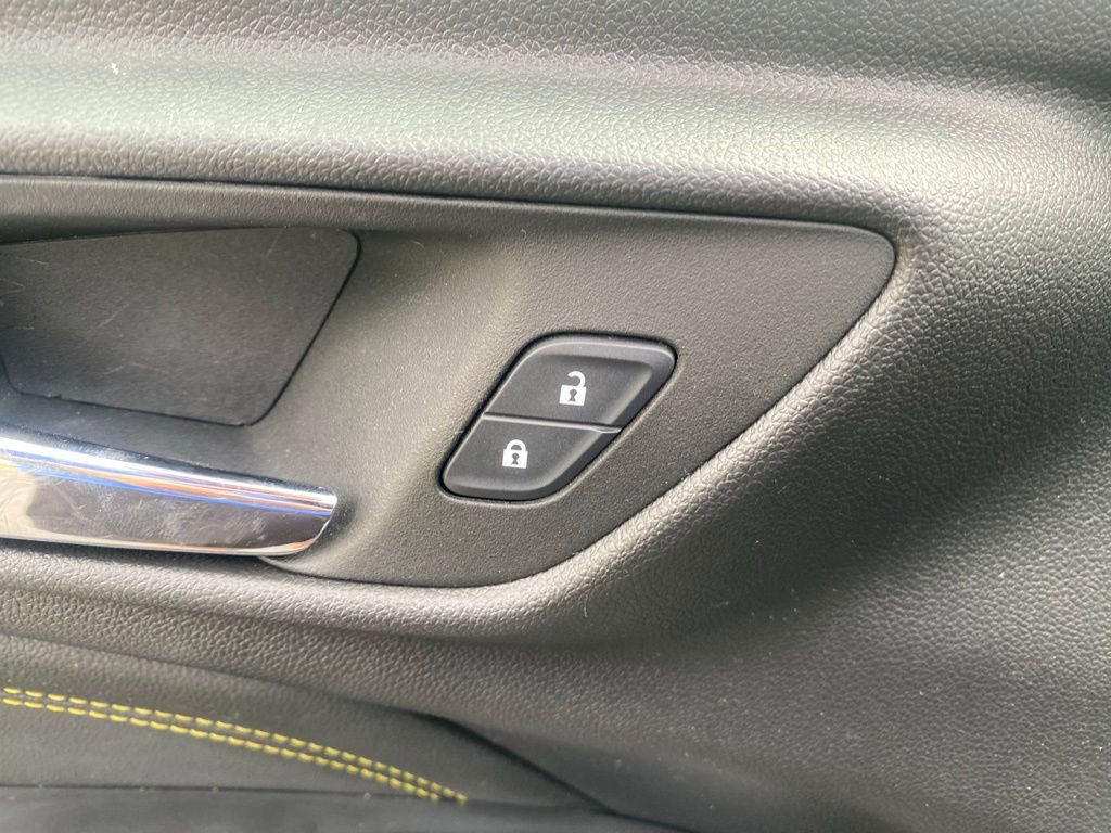 Used 2024 Chevrolet Trax ACTIV w/ Sunroof Package image 14