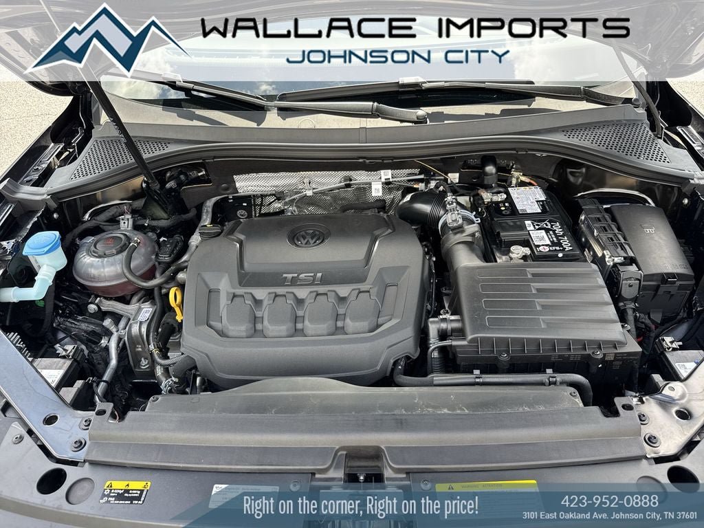 Certified 2024 Volkswagen Tiguan SEL R-Line AWD/4WD image 46