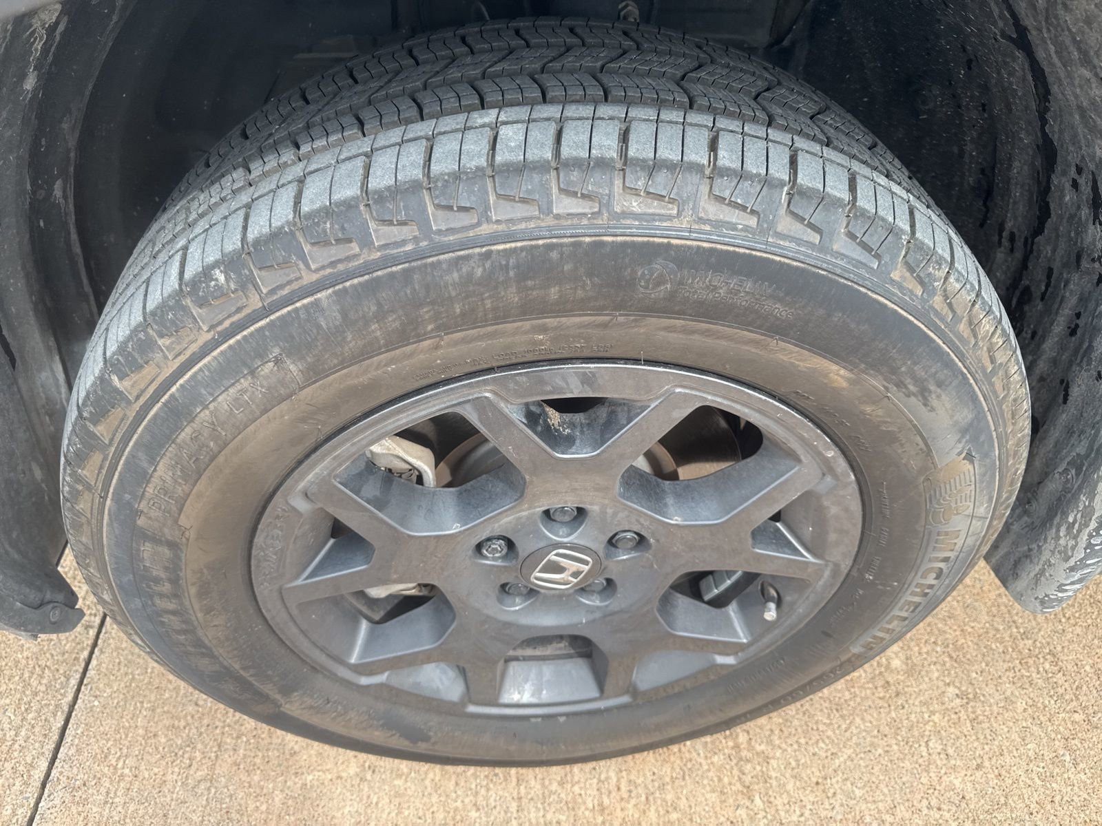 Used 2023 Honda Pilot TrailSport image 9