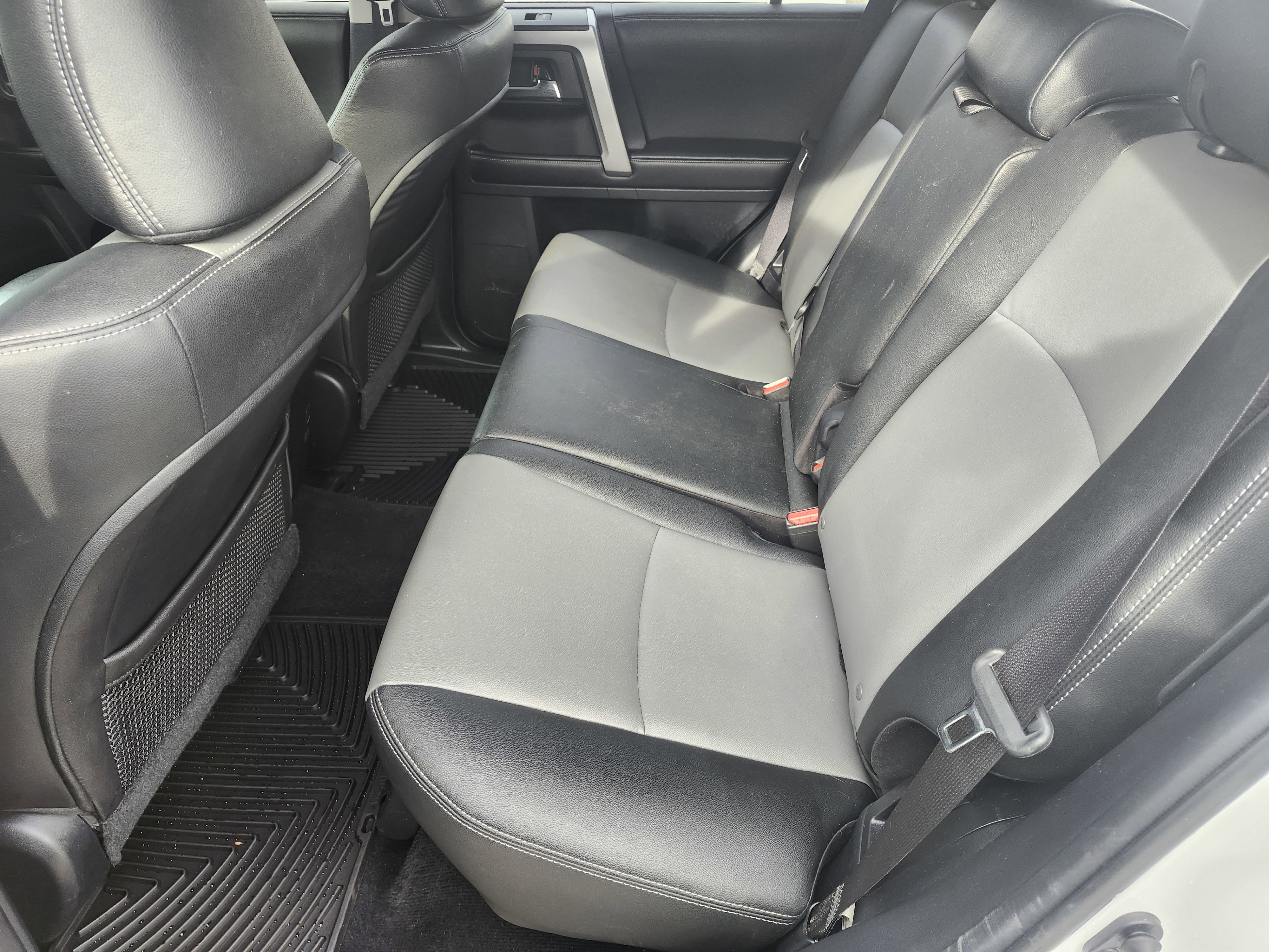 Used 2015 Toyota 4Runner SR5 Premium AWD/4WD image 5