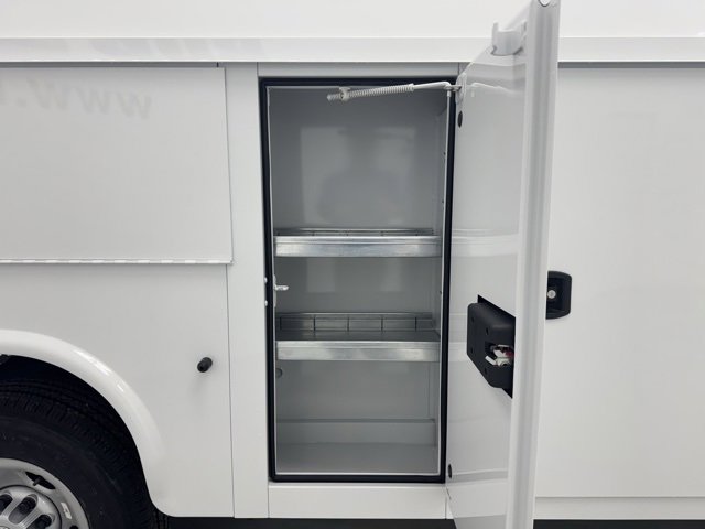New 2026 Chevrolet Express 3500 w/ Power Convenience Package image 31