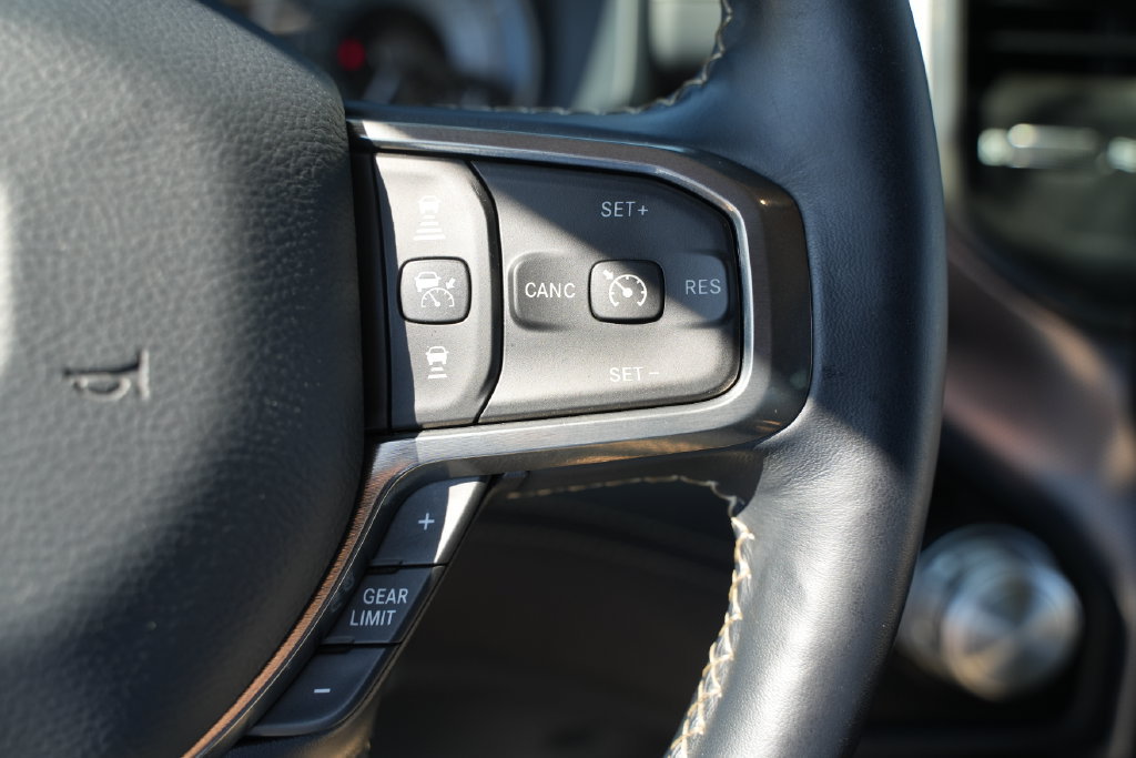 Used 2020 RAM 1500 Limited AWD/4WD image 35