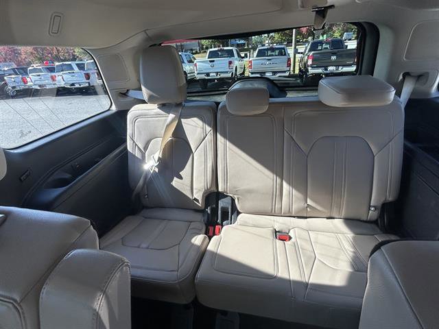 Used 2024 Ford Expedition Limited image 30