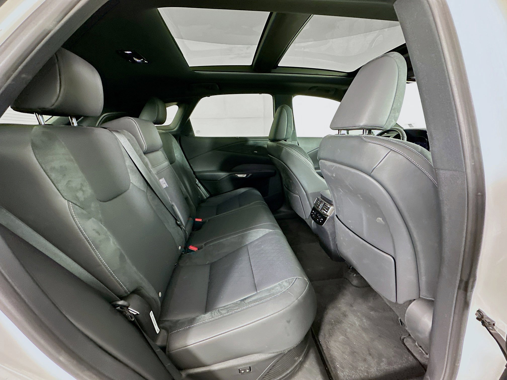Used 2025 Lexus RX 350 image 31