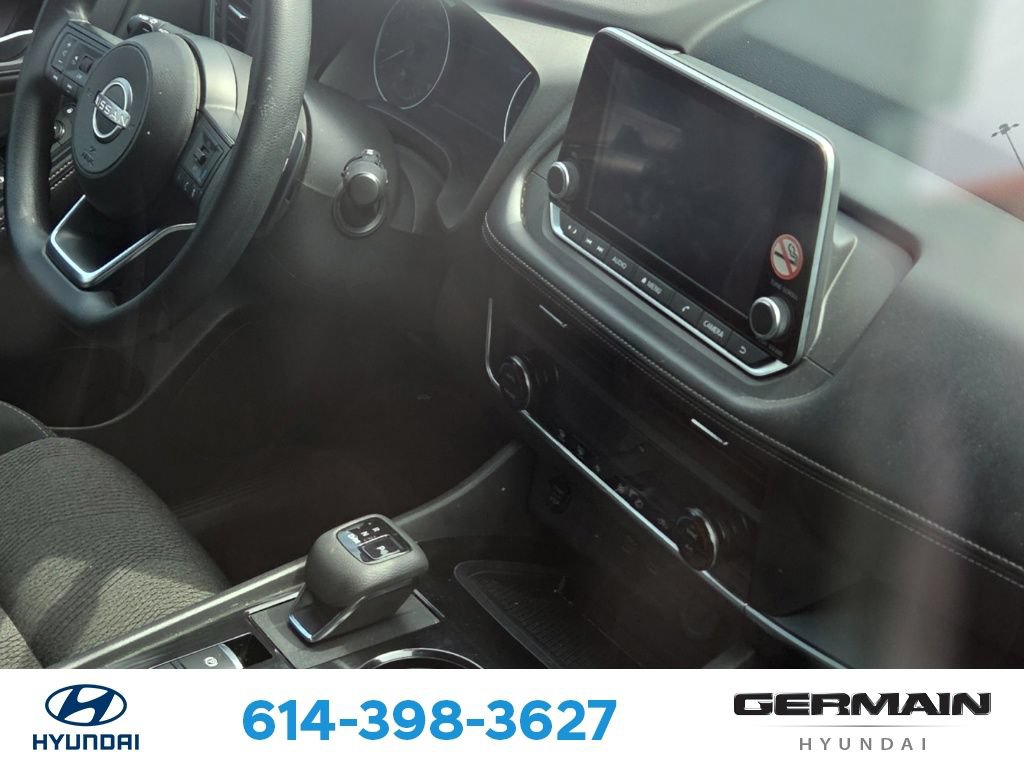 Used 2024 Nissan Rogue SV AWD/4WD image 13
