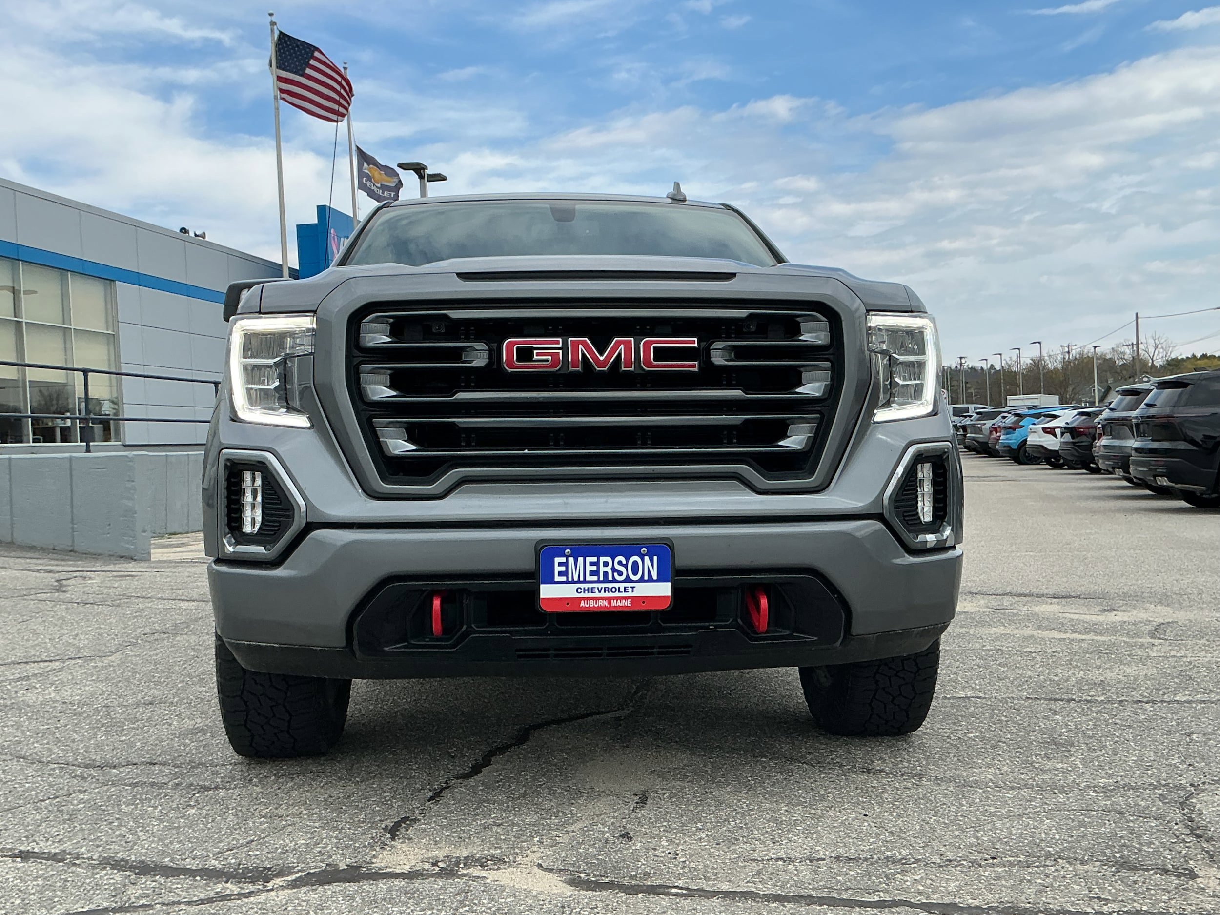 Used 2022 GMC Sierra 1500 AT4 w/ AT4 Preferred Package AWD/4WD image 3