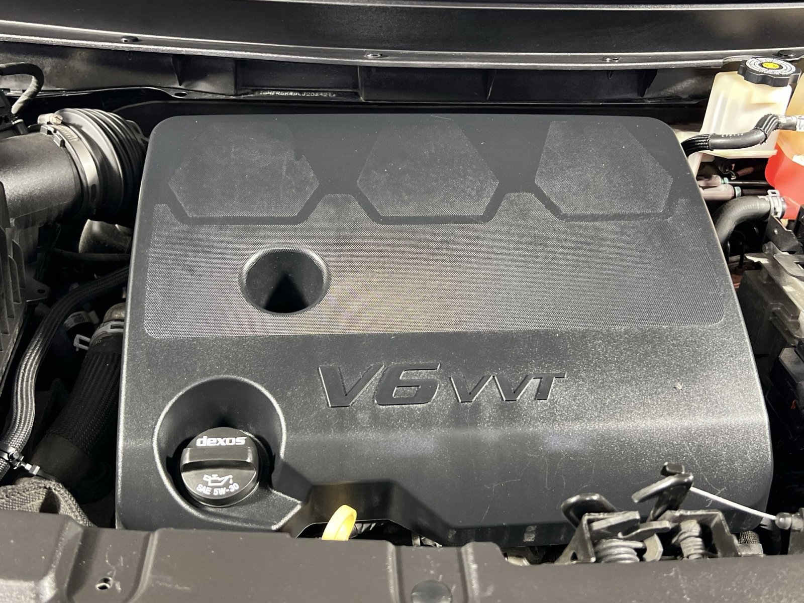 Used 2020 Chevrolet Traverse LT image 30