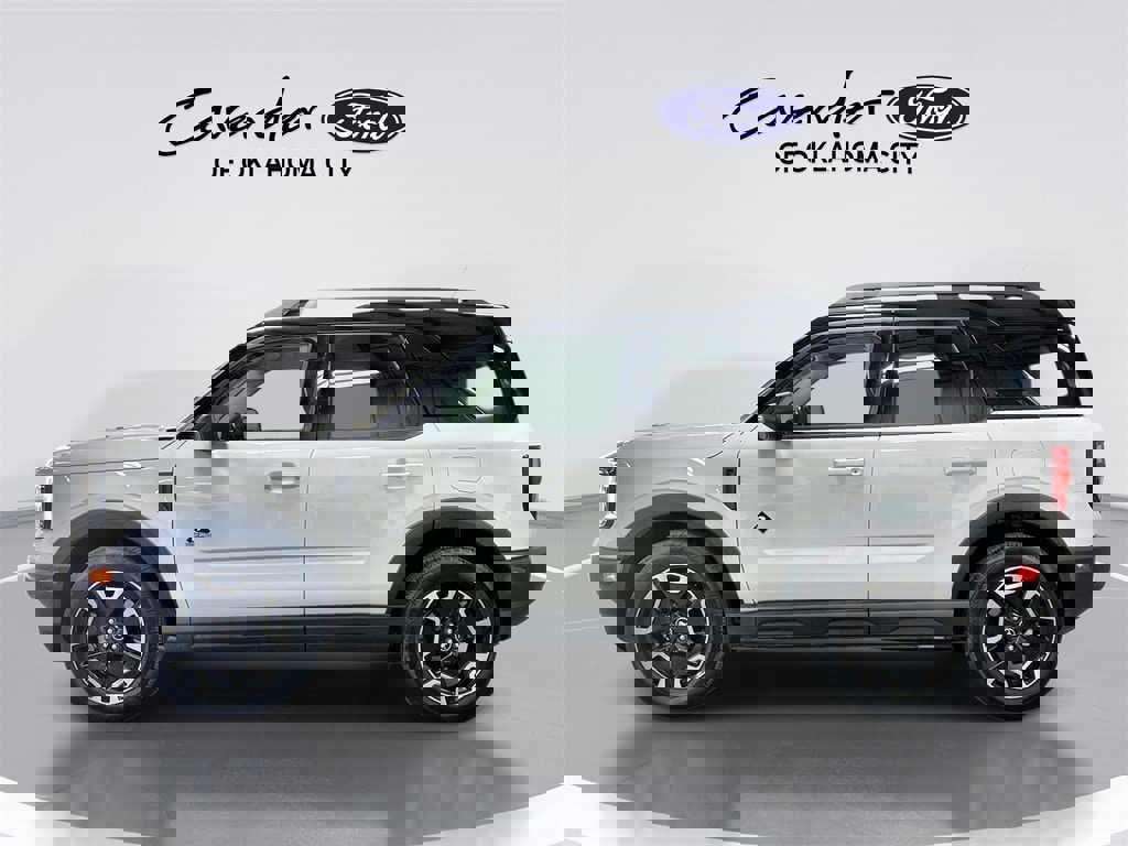 Used 2022 Ford Bronco Sport Outer Banks image 5