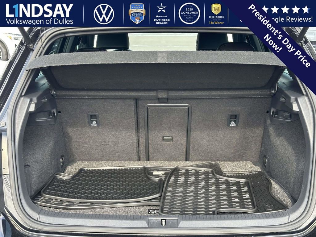 Used 2019 Volkswagen Golf R 4-Door image 14