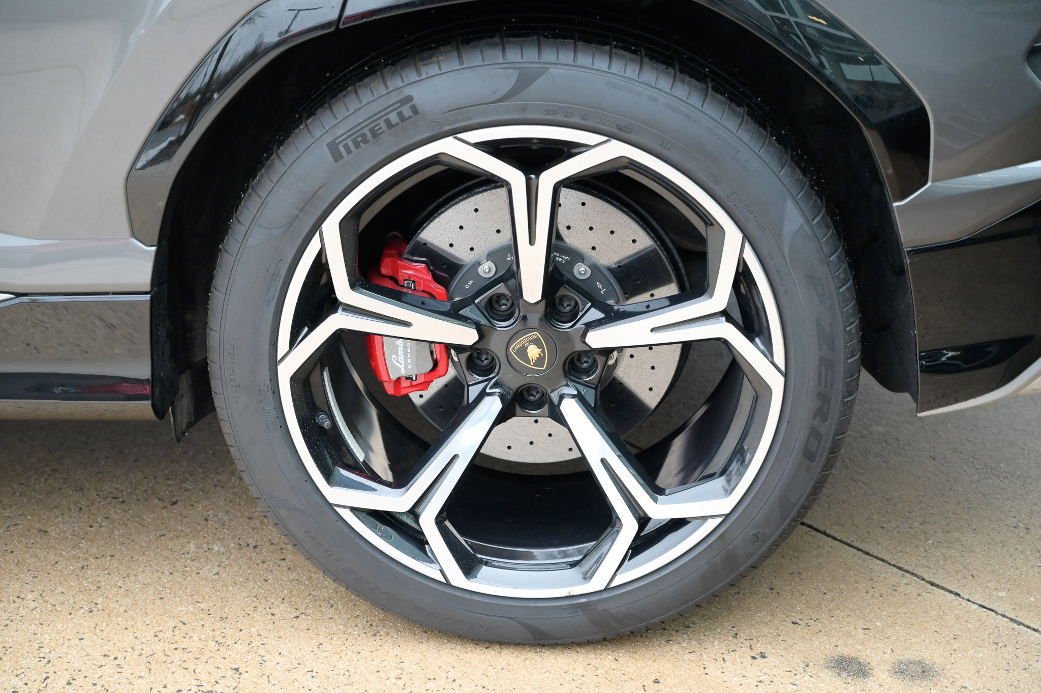 Used 2021 Lamborghini Urus image 10