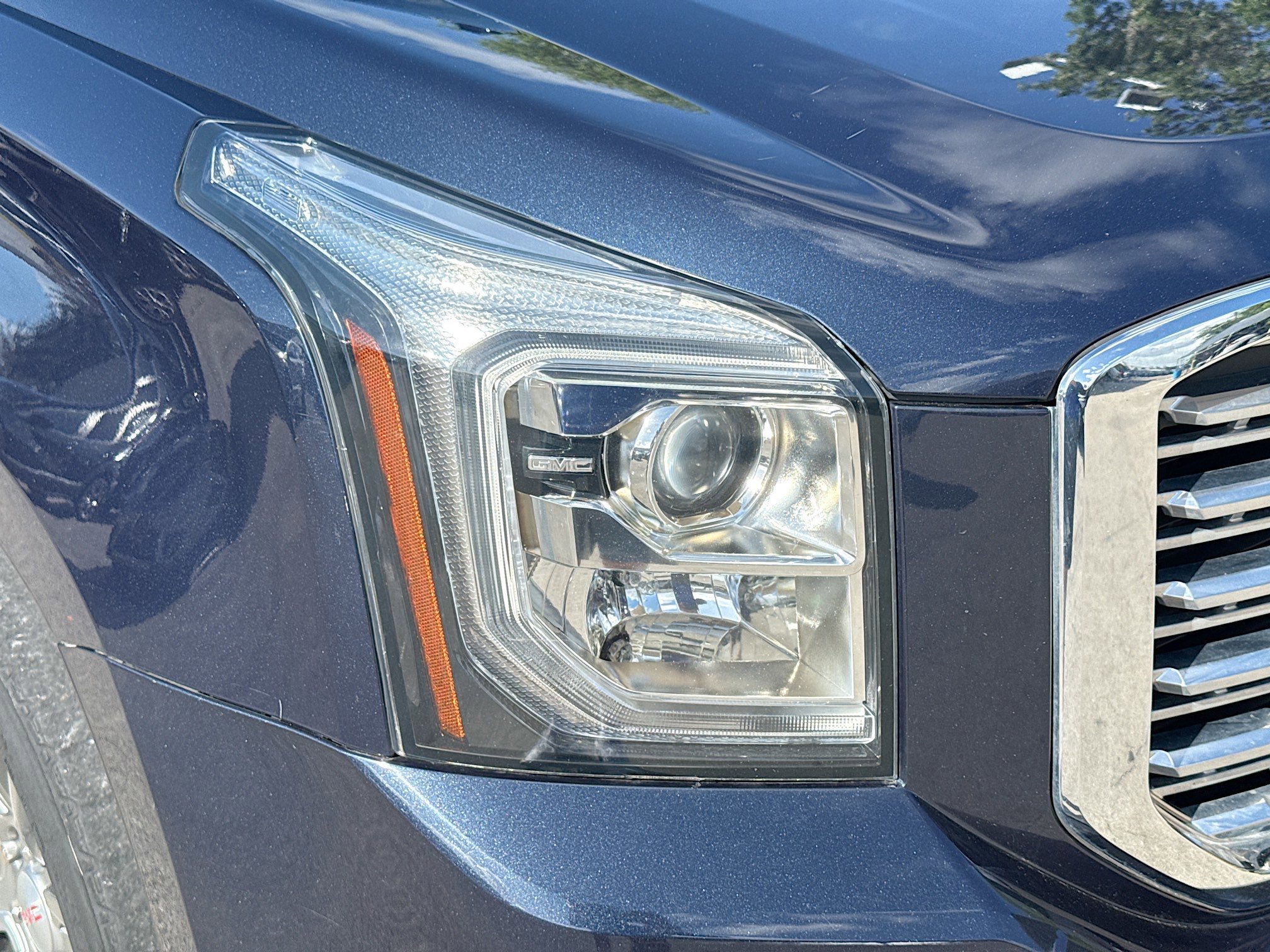 Used 2020 GMC Yukon Denali image 32