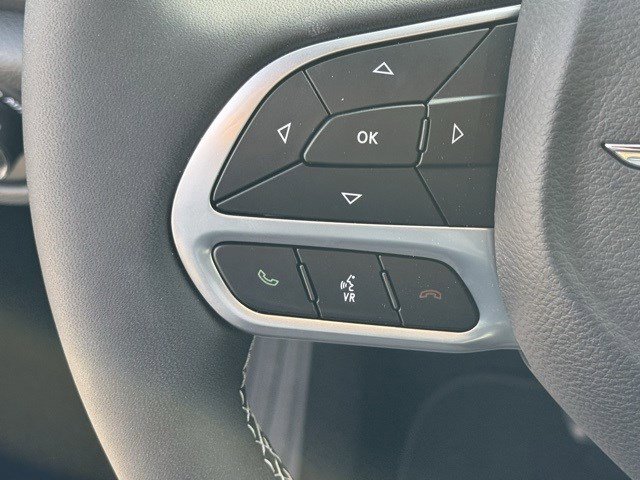 New 2026 Chrysler Pacifica Select image 16