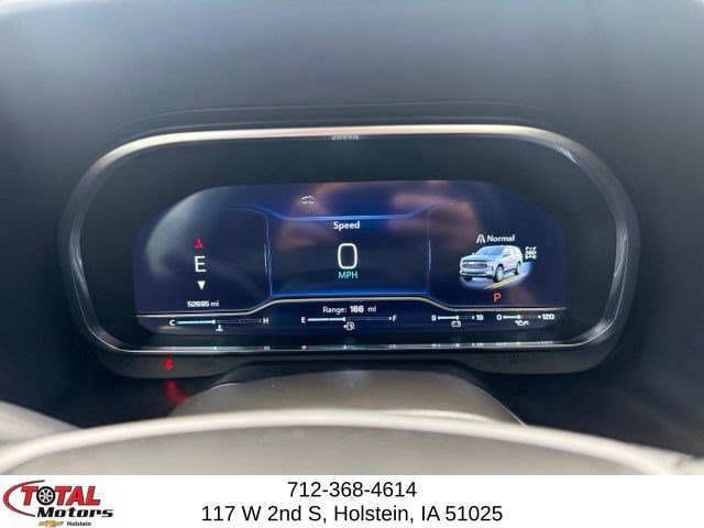 Certified 2024 Chevrolet Suburban RST w/ Luxury Package AWD/4WD image 28