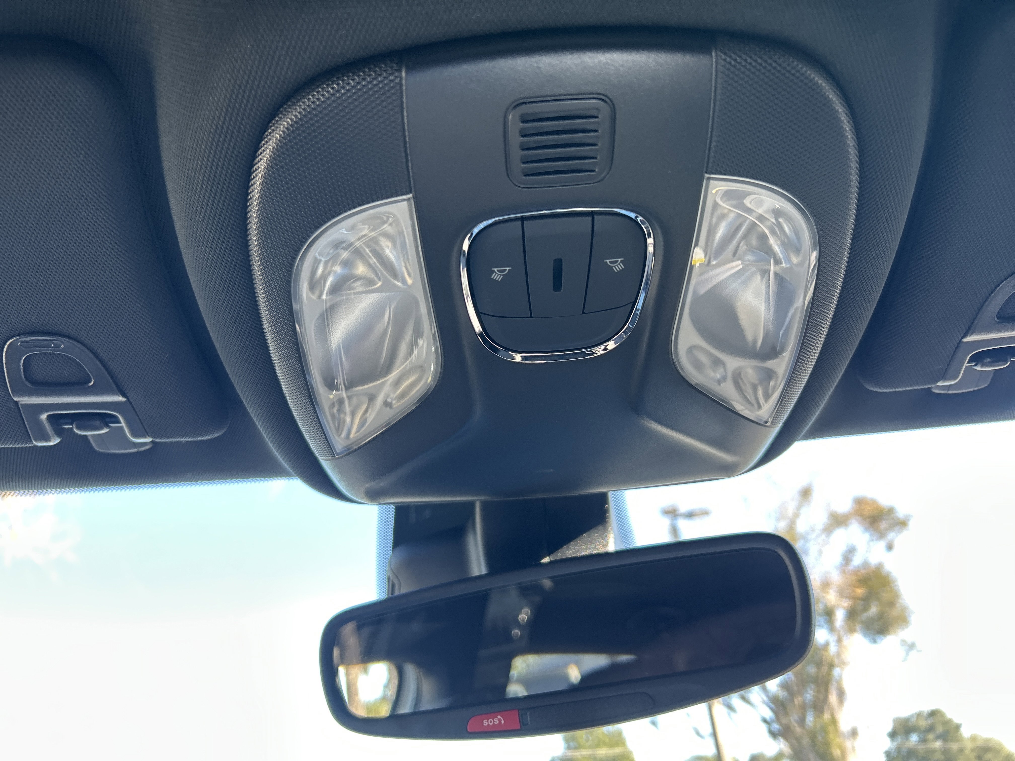 New 2026 Jeep Compass Latitude image 30