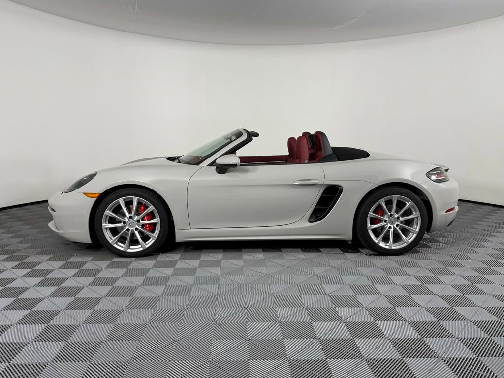 Certified 2023 Porsche 718 Boxster S RWD image 31