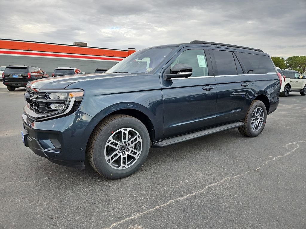 New 2025 Ford Expedition Max Active image 5