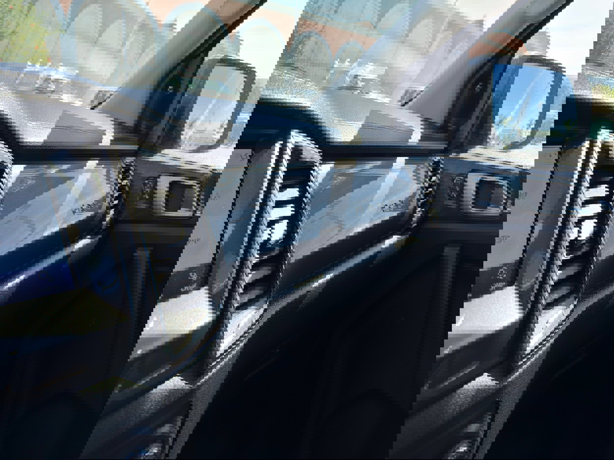 Used 2019 Ford Ranger Lariat w/ Equipment Group 501A Mid image 38