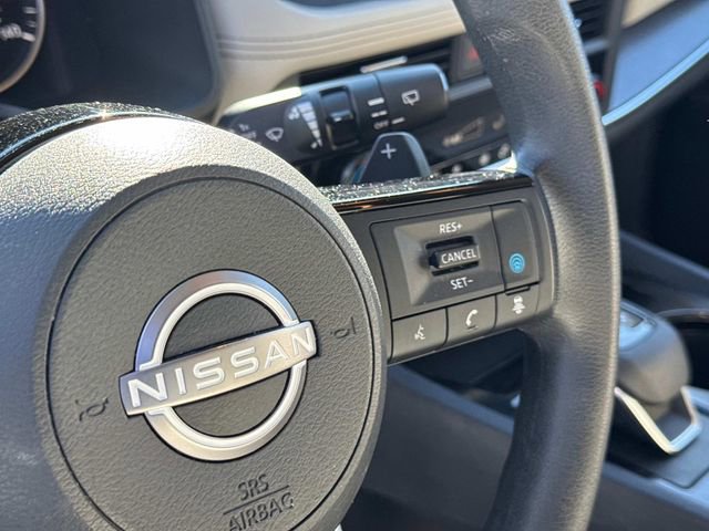 Used 2023 Nissan Rogue SV image 26