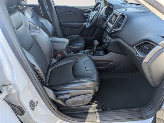 Used 2019 Jeep Cherokee Latitude Plus image 31