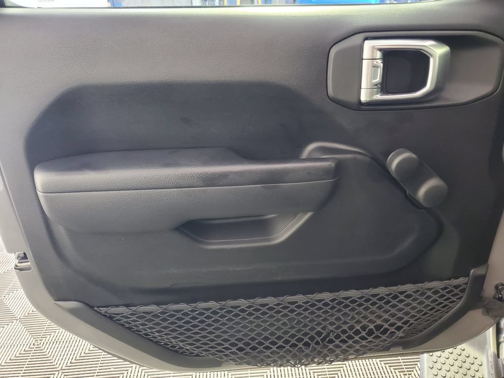Used 2023 Jeep Wrangler Sport AWD/4WD image 7