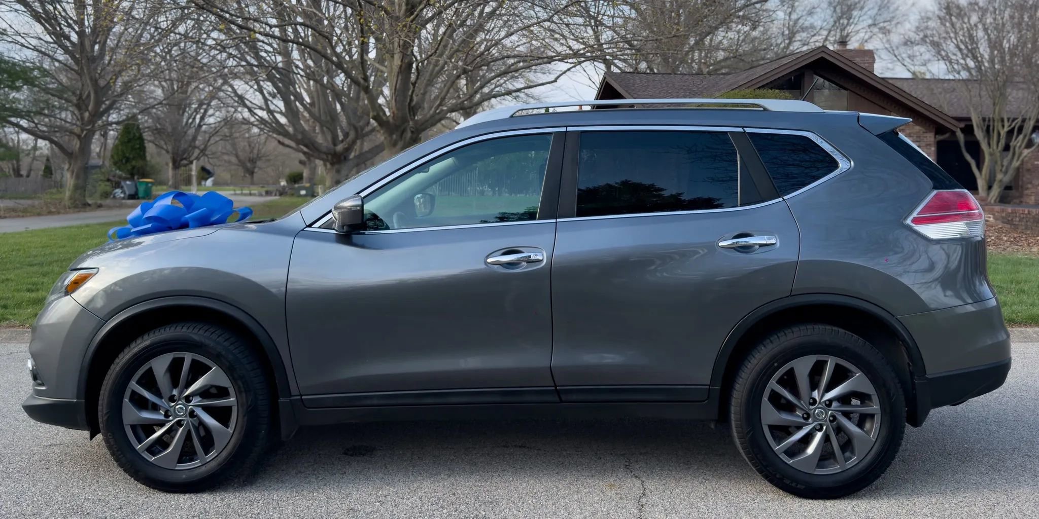 Used 2016 Nissan Rogue SV image 8