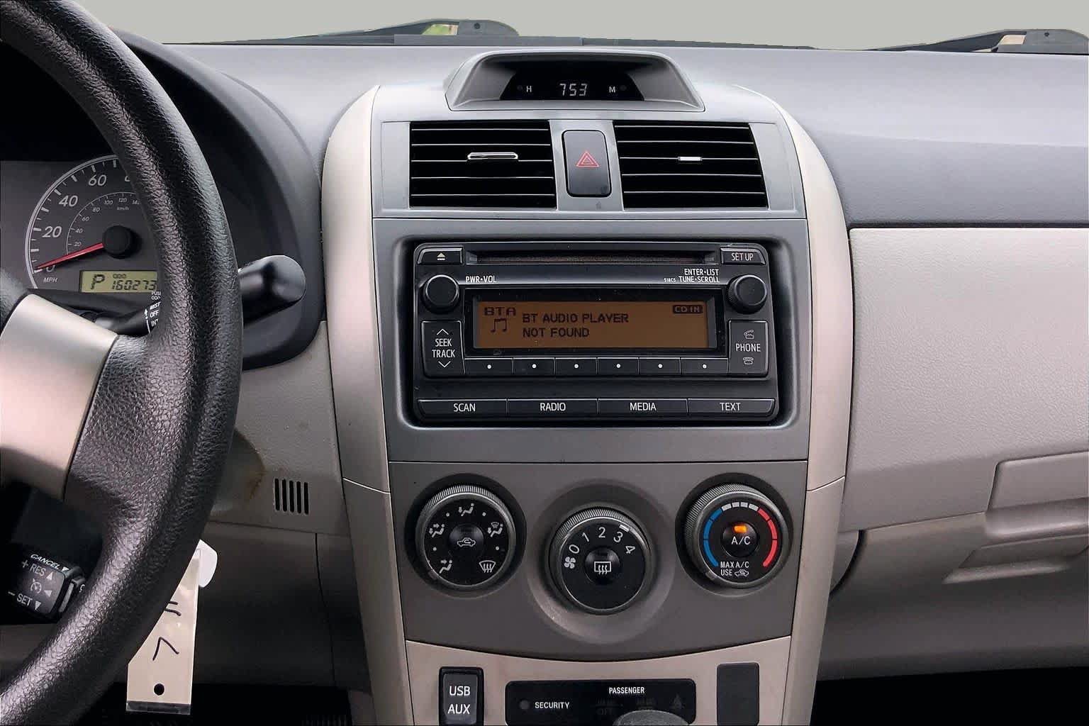 Used 2012 Toyota Corolla LE FWD image 7