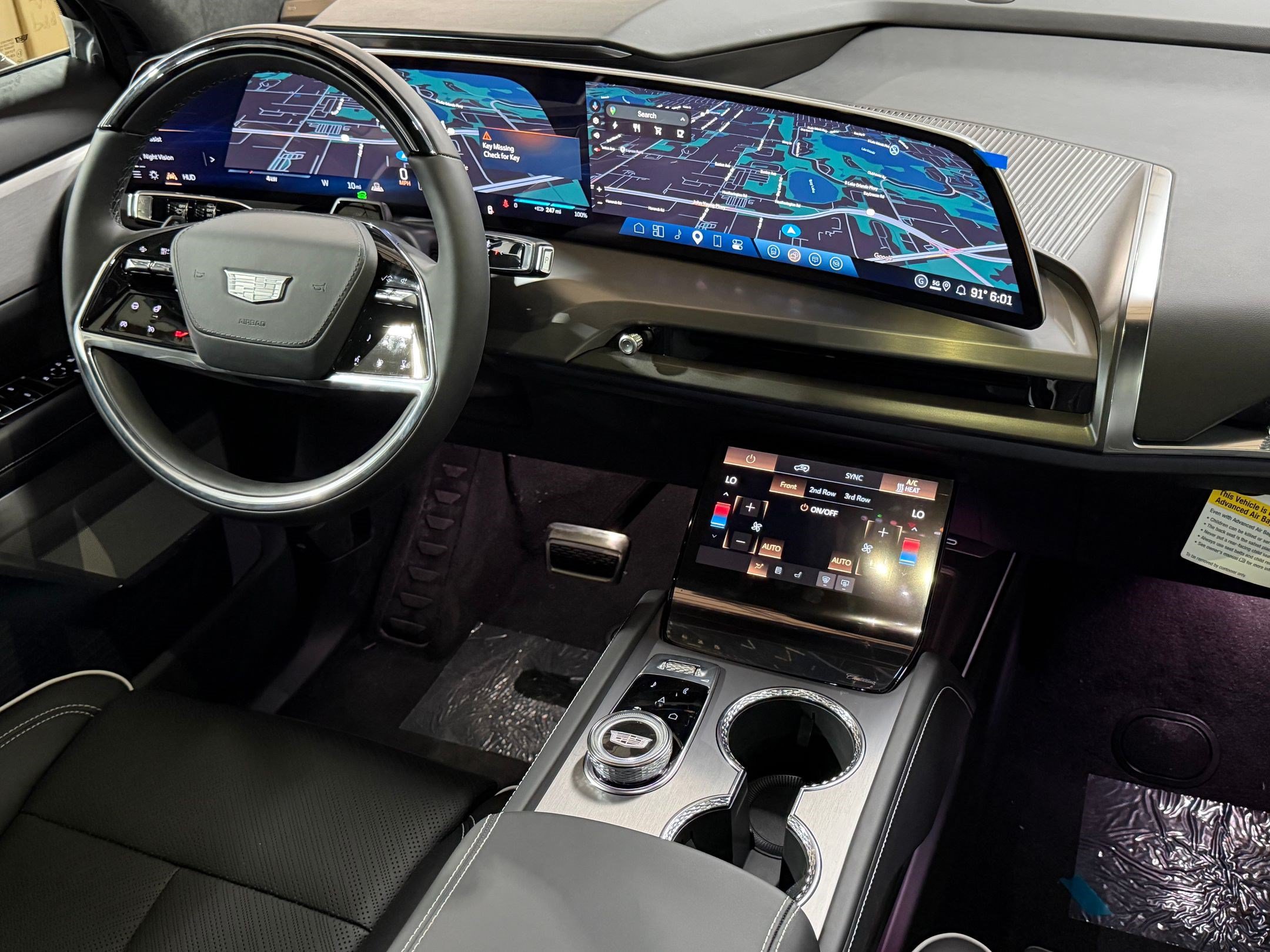 New 2027 Cadillac Vistiq Platinum AWD/4WD image 3