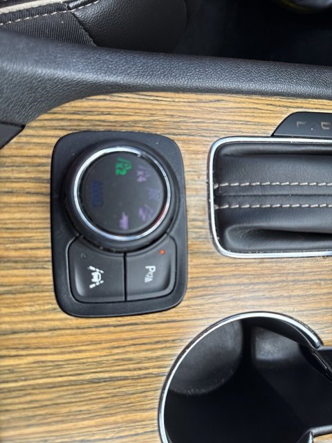 Used 2018 GMC Acadia Denali w/ Technology Package image 36