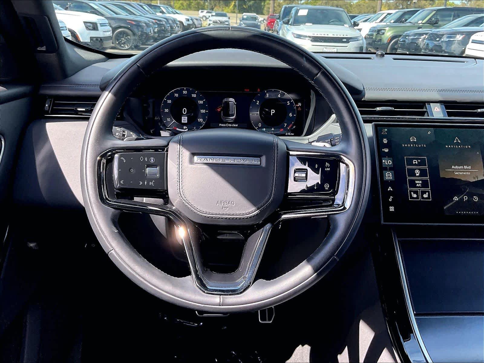 Used 2026 Land Rover Range Rover Velar Dynamic SE AWD/4WD image 10