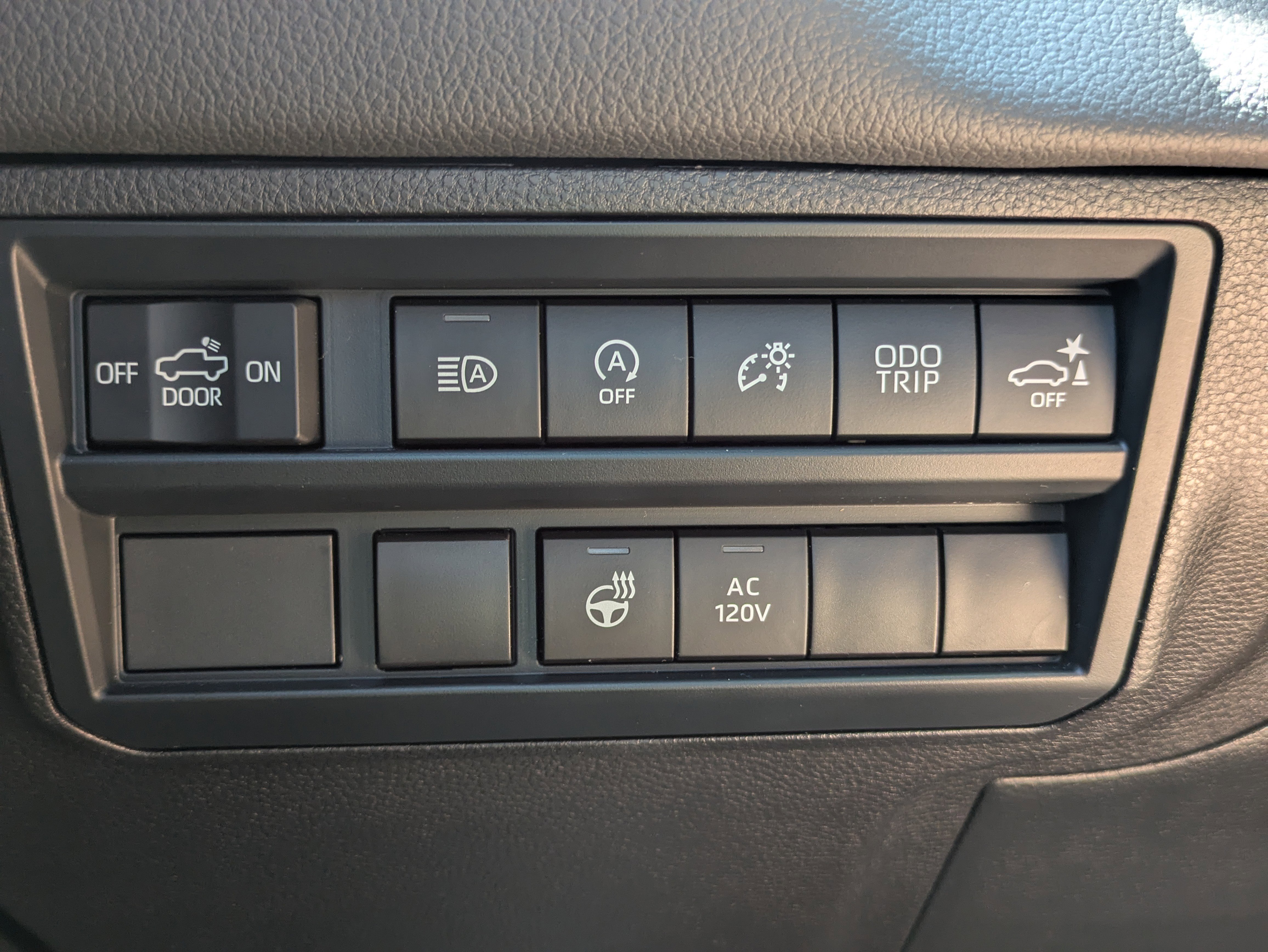 Used 2024 Toyota Tundra Limited AWD/4WD image 20