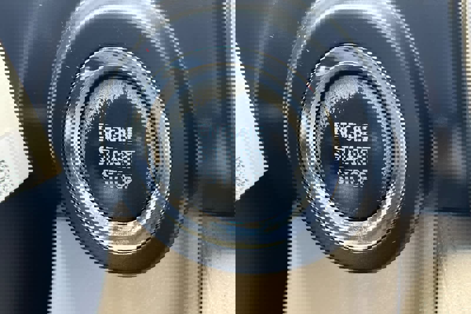 Used 2013 Toyota Camry XLE image 24