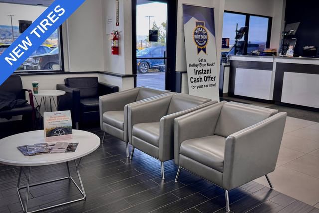 Certified 2023 Kia Sorento SX Prestige w/ Panoramic Sunroof Package image 45