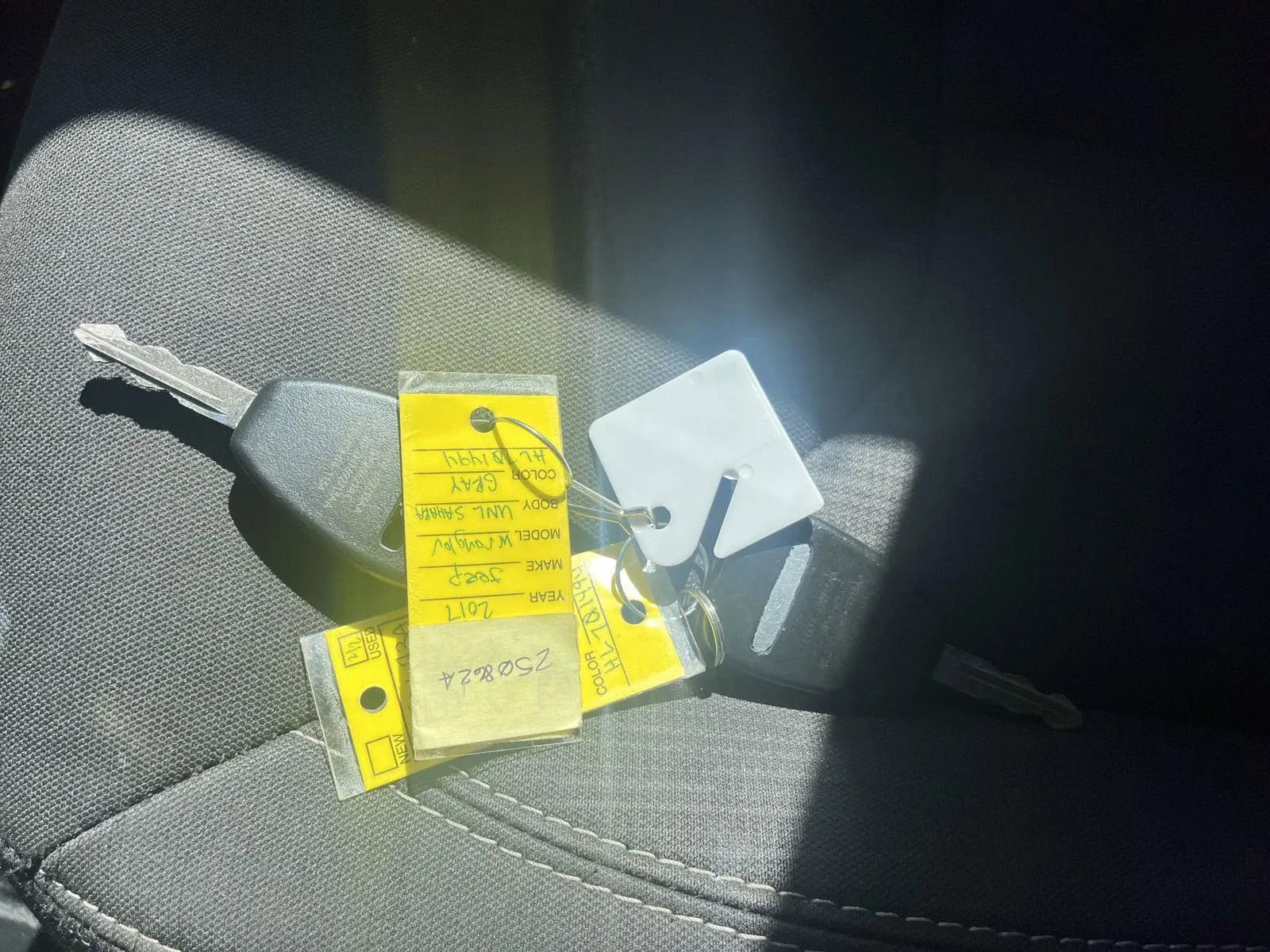 Used 2017 Jeep Wrangler Unlimited Sahara w/ Dual Top Group image 21