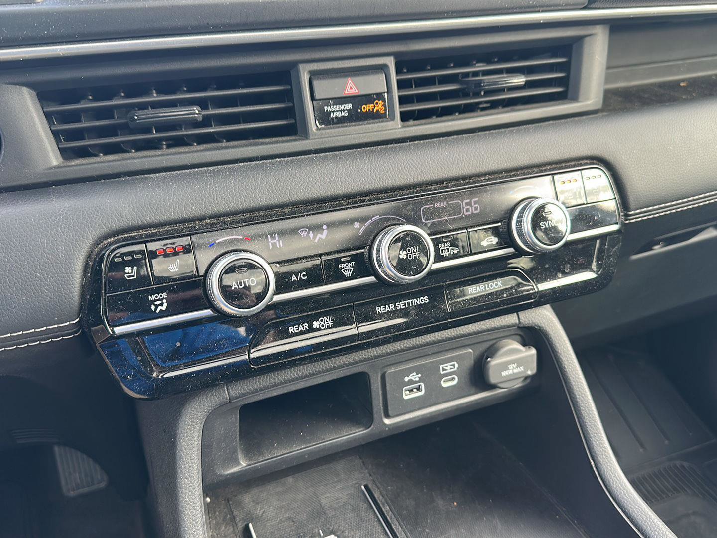 Used 2023 Honda Pilot Elite image 21