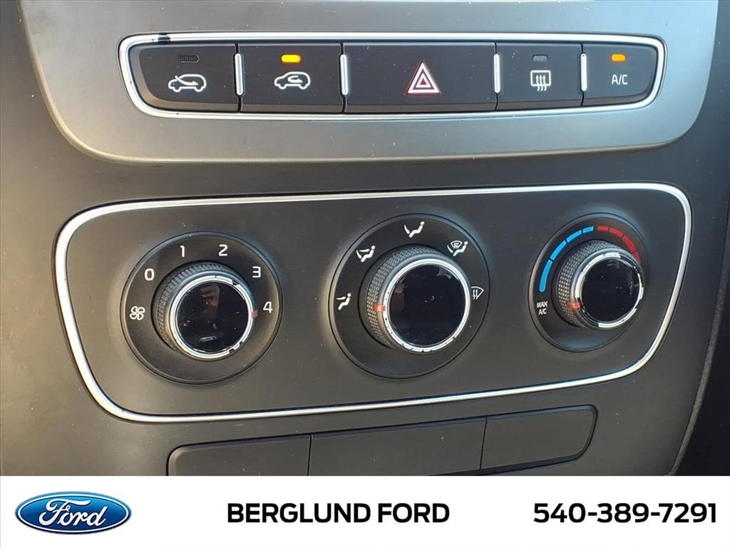 Used 2014 Kia Sorento LX AWD/4WD image 24