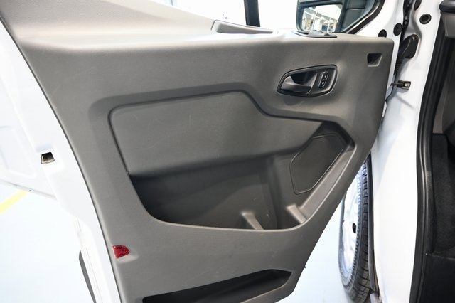 Used 2023 Ford Transit 350 XLT image 32