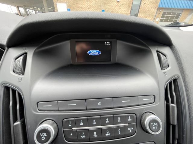 Used 2018 Ford Focus SE w/ Cold Weather Package image 21