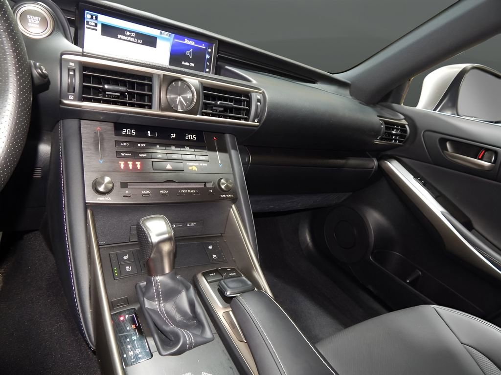 Used 2019 Lexus IS 300 F Sport image 19
